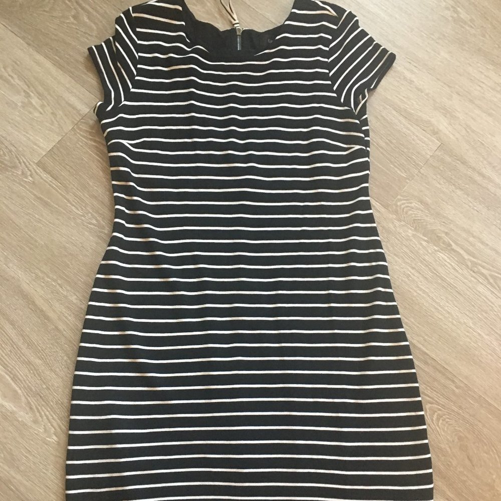 Karen Kane Dress